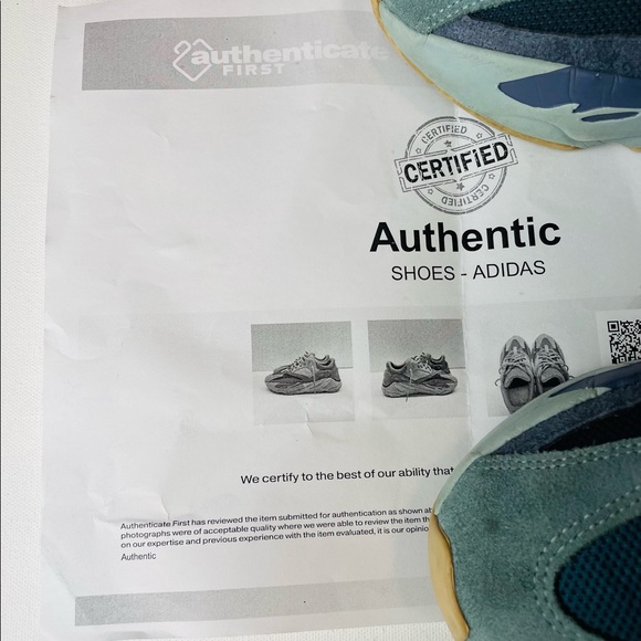 Adidas Men's Yeezy Boost 700 Carbon Blue Classic Athletic Shoes Size 9 - Picture 9 of 9